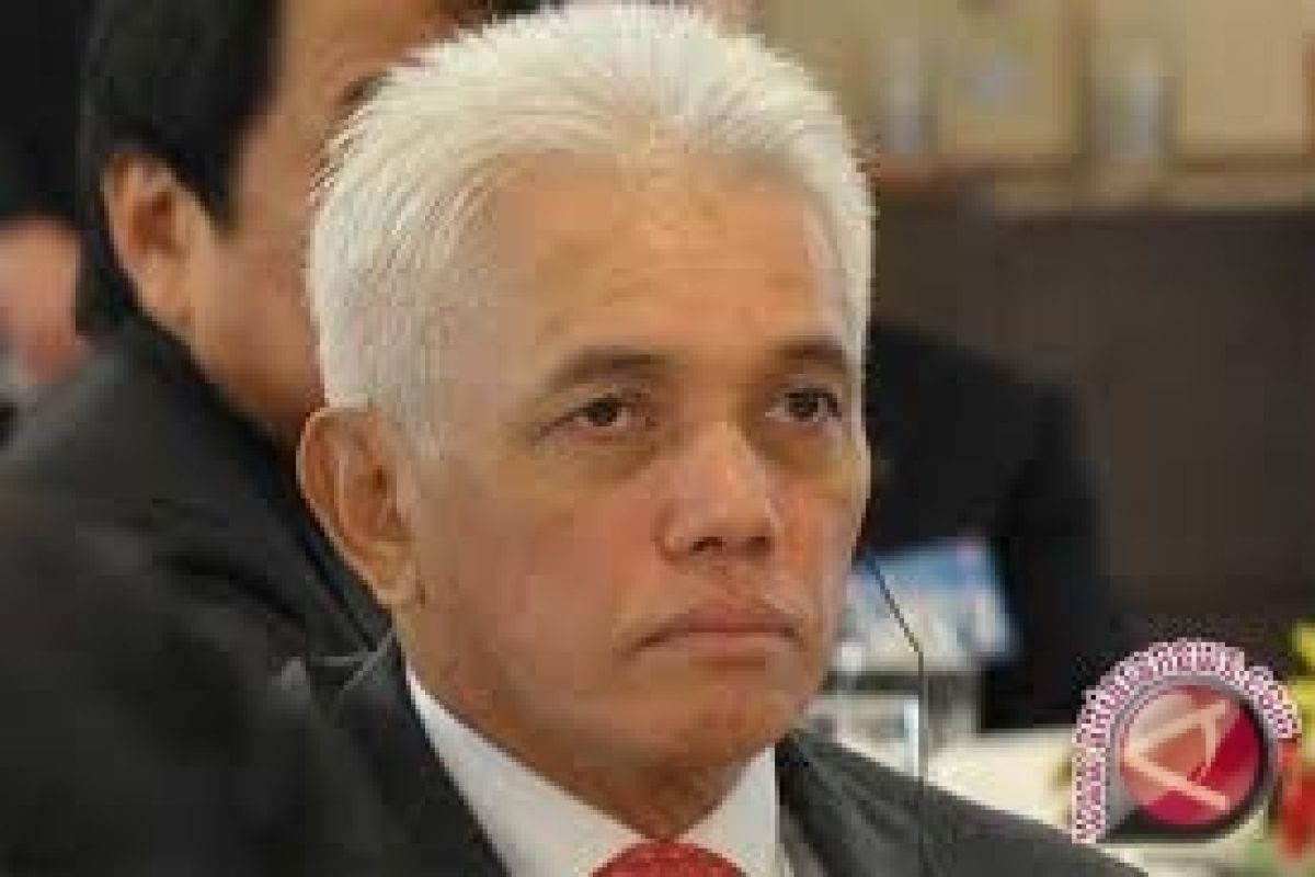 Hatta Rajasa: Rel KA Lintas Kalimantan Dibangun 2013