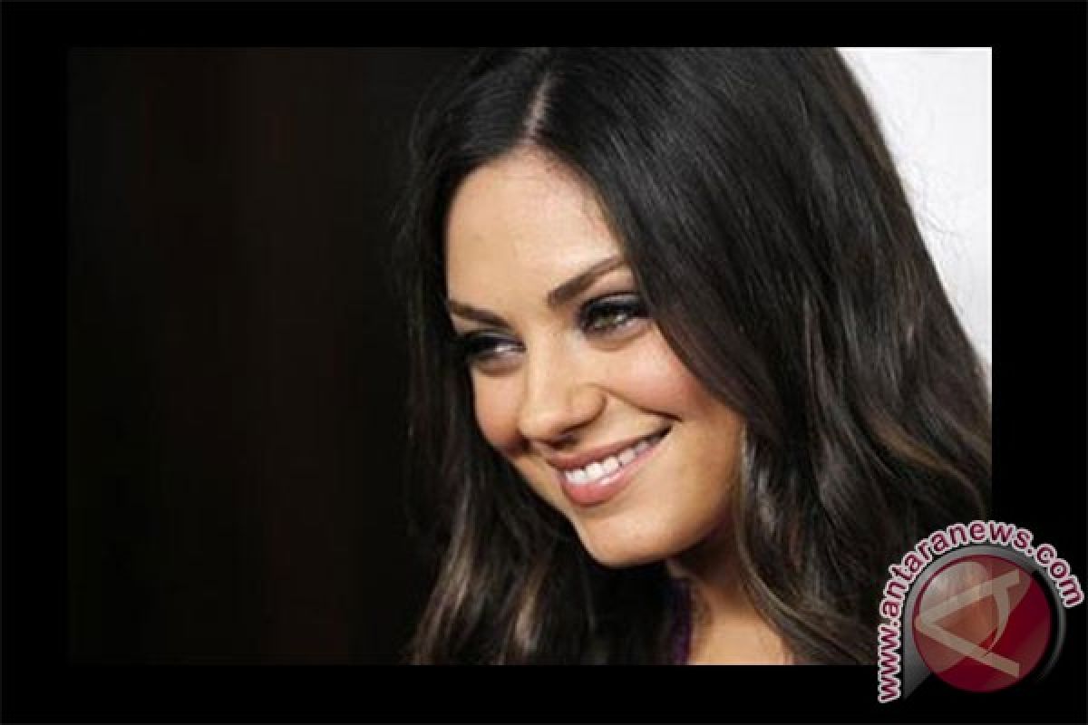 Mila Kunis bercanda telah tunangi Channing Tatum