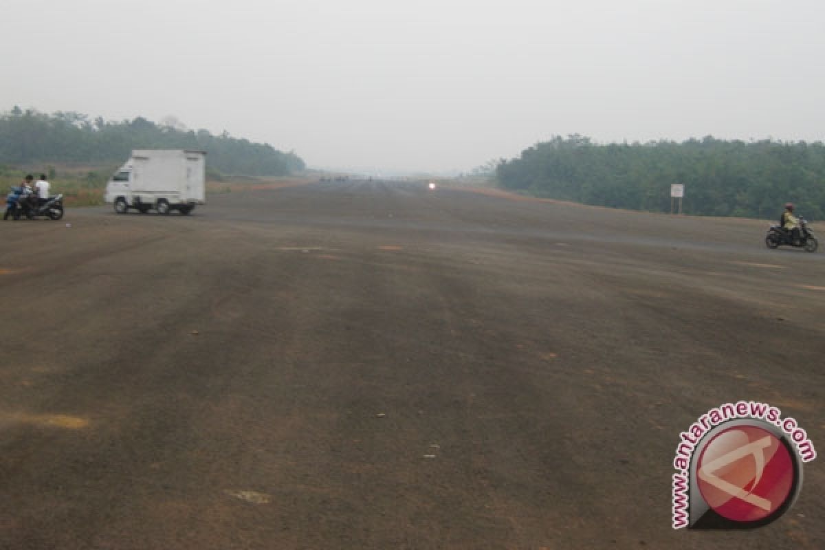 Landasan bandara silampari jadi ajang balapan liar