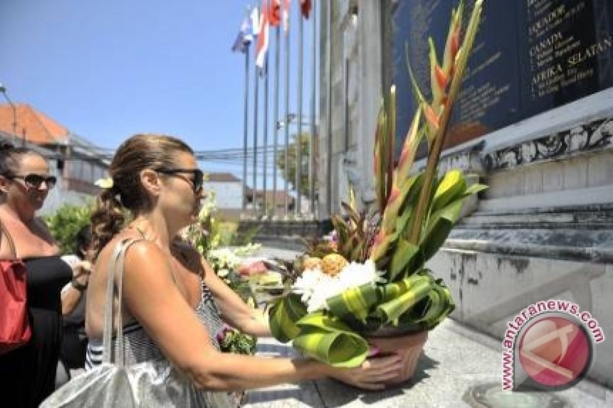 Isak tangis warnai peringatan 10 tahun Bom Bali