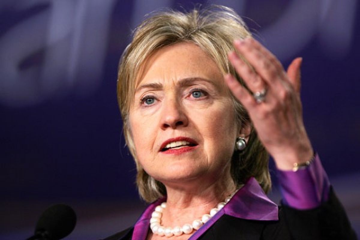 Hillary Clinton Soal Radang Paru-Paru: Ini Bukan Masalah Besar