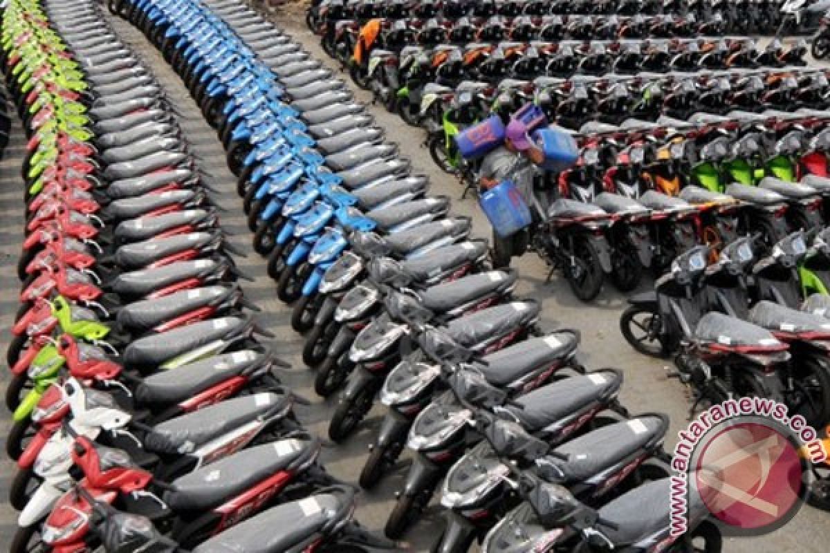 5.000 motor siap diangkut gratis kereta