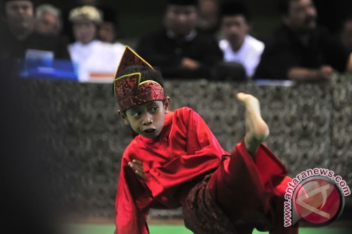 Pencak silat dipertandingkan di PON Remaja 2014