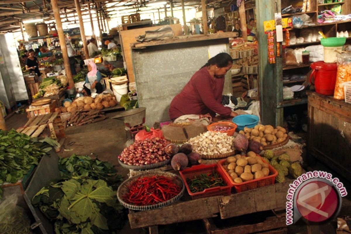 Pemkab Bantul-UGM beri pelatihan pedagang pasar 