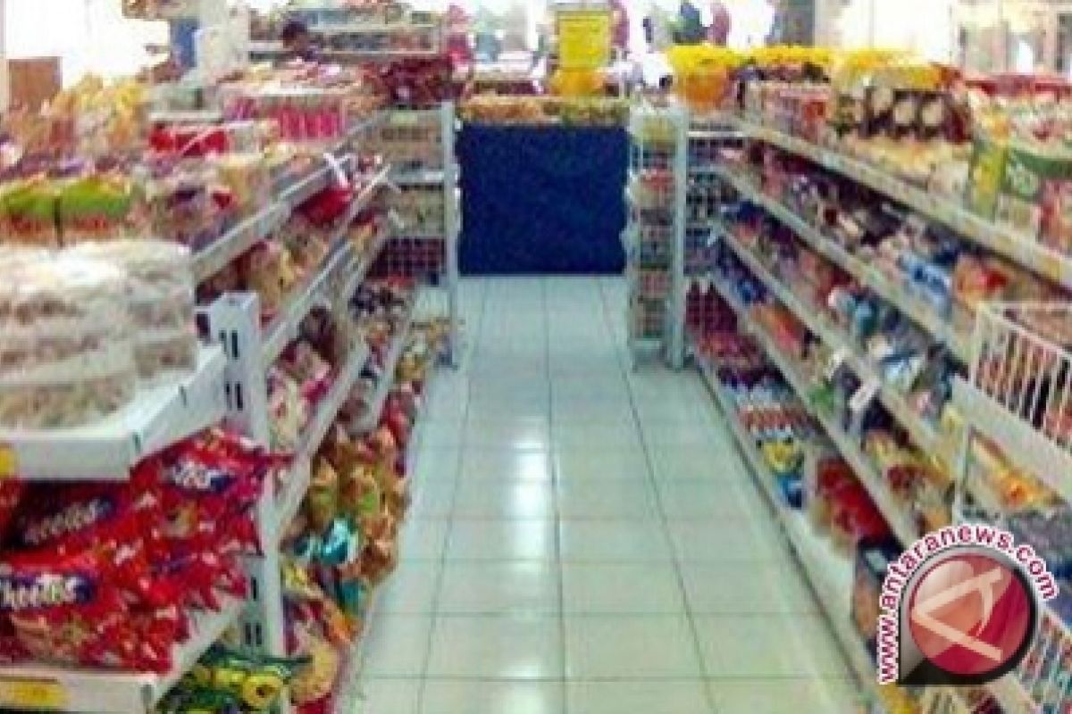 Dinas Perdagangan monitoring kelayakan pangan di toko 