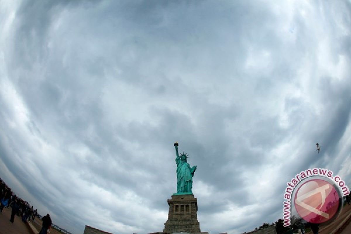 Pria AS mengaku bersalah karena ancam akan ledakkan Patung Liberty