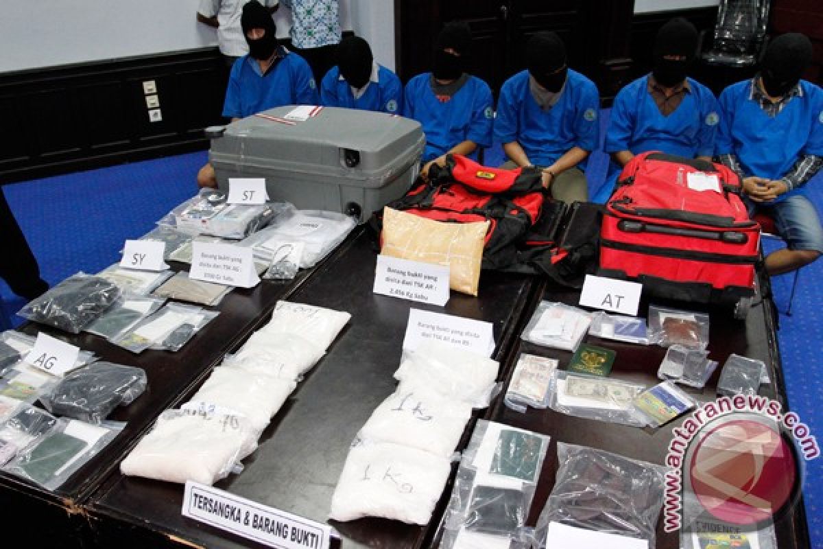 Indonesian Customs foils 115 narcotics smuggling attempts in past six months