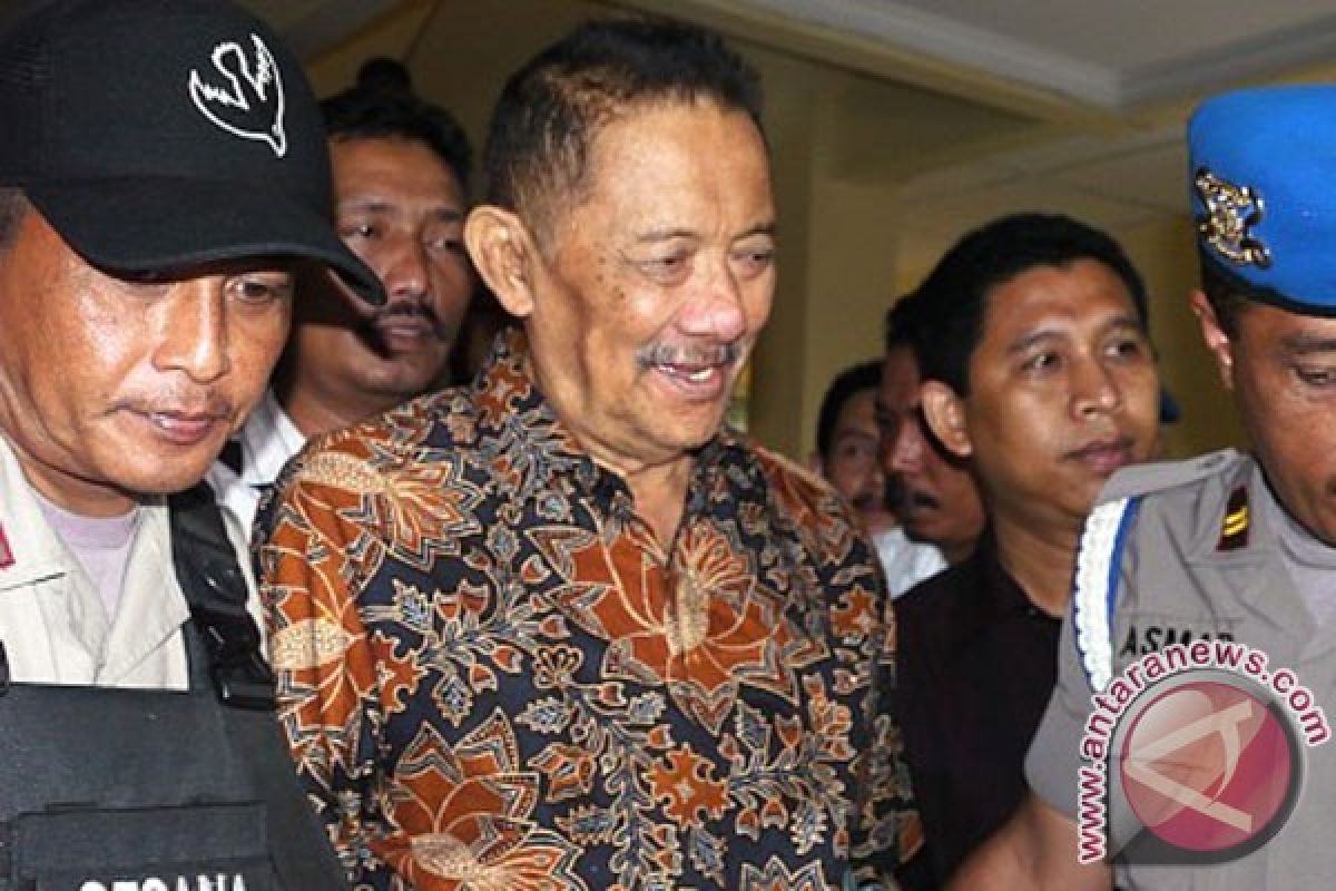 Mantan walikota Cilegon dituntut enam tahun penjara