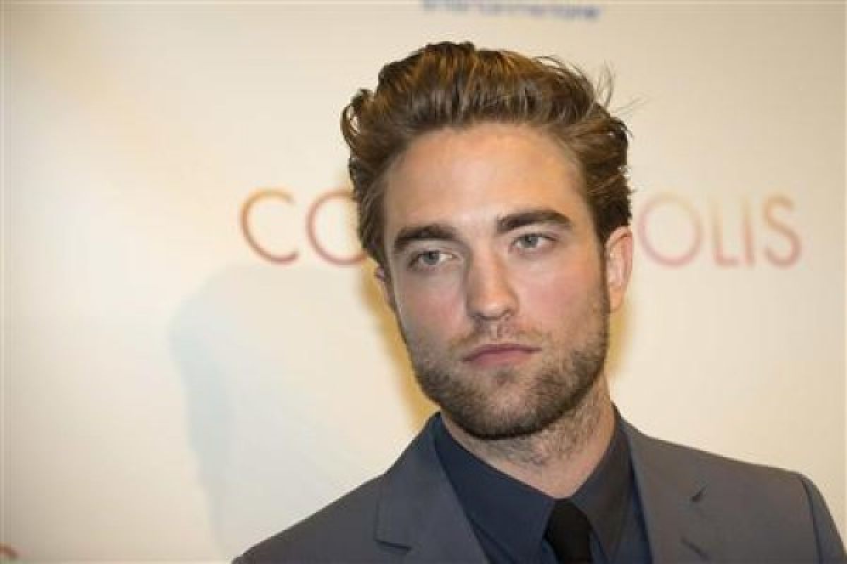 Robert Pattinson hanya terkenal via "Twilight"?