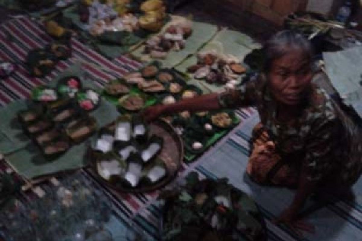 Kiriman Sesaji Suran dari Tutup Ngisor Merapi