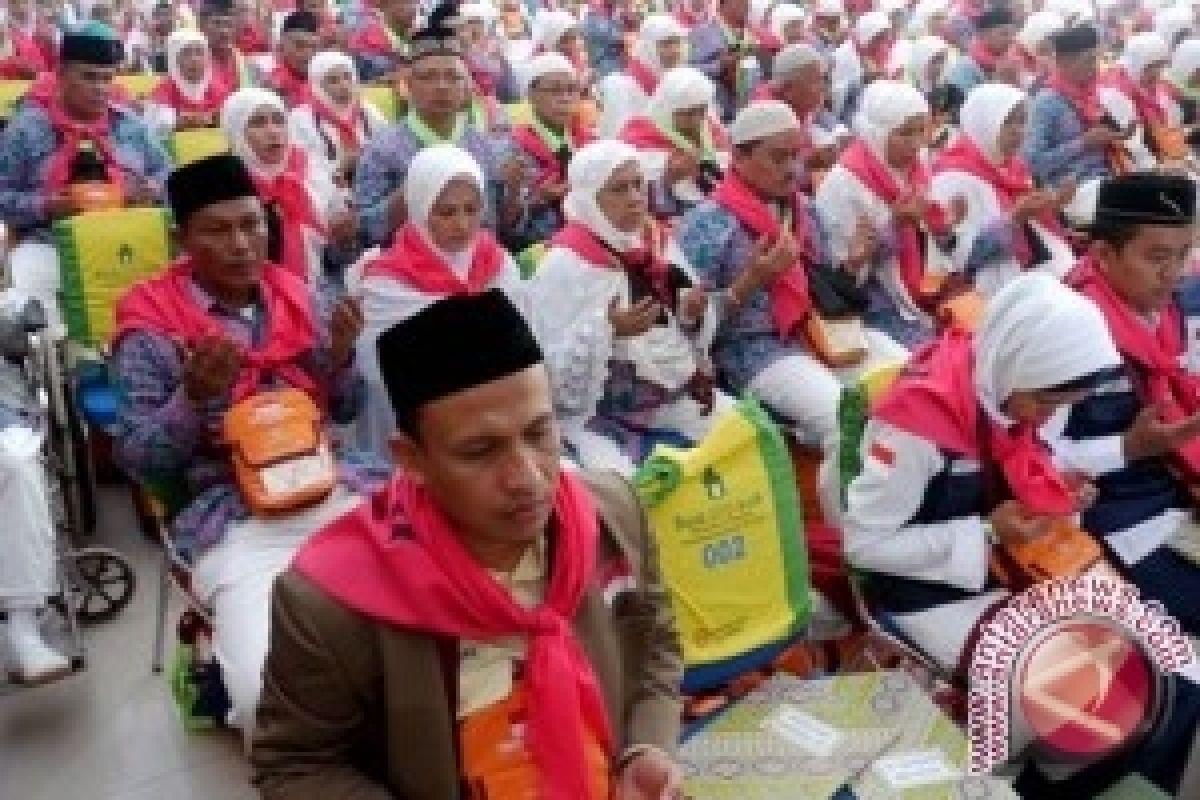 Layanan Haji di Kubu Raya dan Kayong Utara Masih Manual