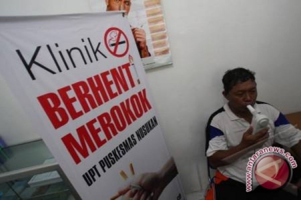 Kota Surabaya sediakan klinik berhenti merokok di semua Puskesmas