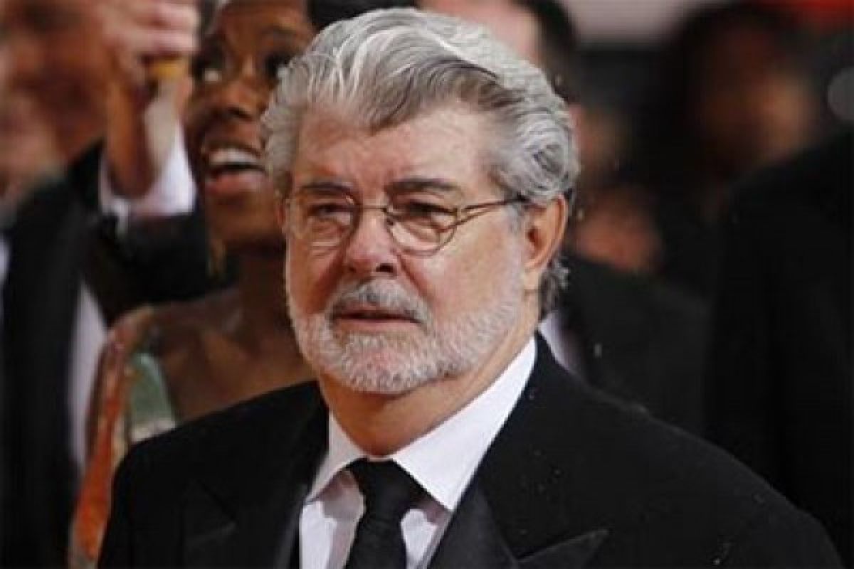 Sutradara George Lucas nikahi pacar lama