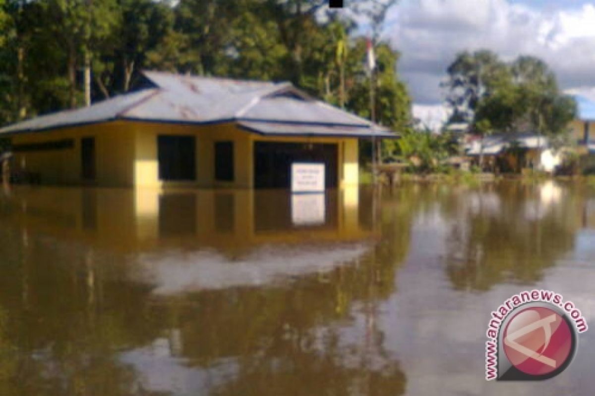 Ribuan rumah di Sintang kena banjir