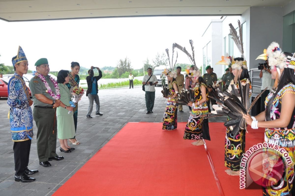 Mayjen TNI Dicky Wainal Tiba di Balikpapan 