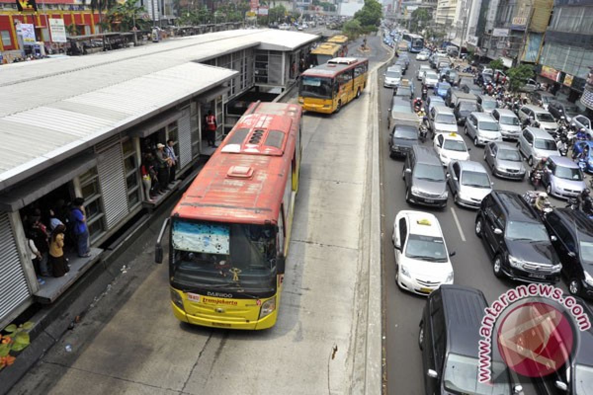 Operasional Transjakarta dipersingkat pada malam pergantian tahun 