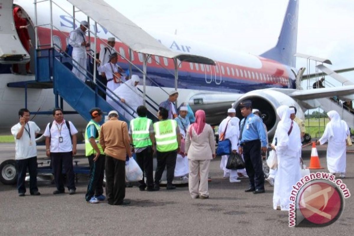 Keberangkatan calhaj Bengkulu terbagi empat kloter