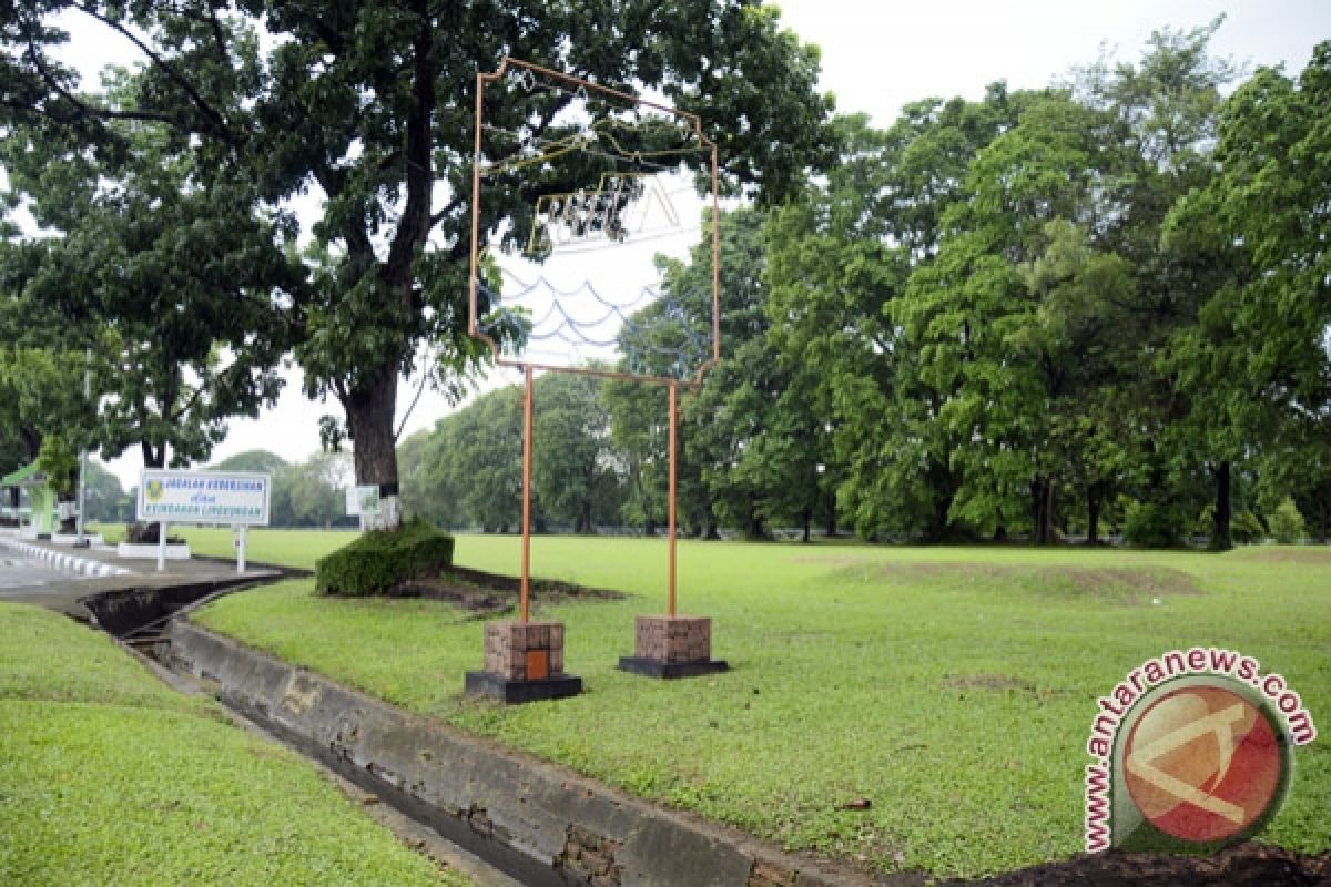 Kawasan rumah toko harus ditanami pohon