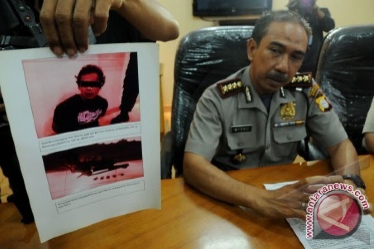 Teroris Makassar Diduga Jaringan Dari Poso