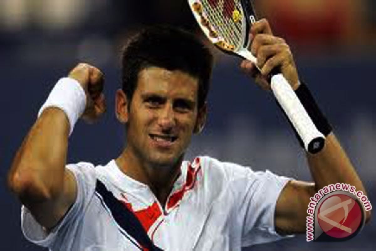 Djokovic kalahkan Federer di final Tur ATP dunia