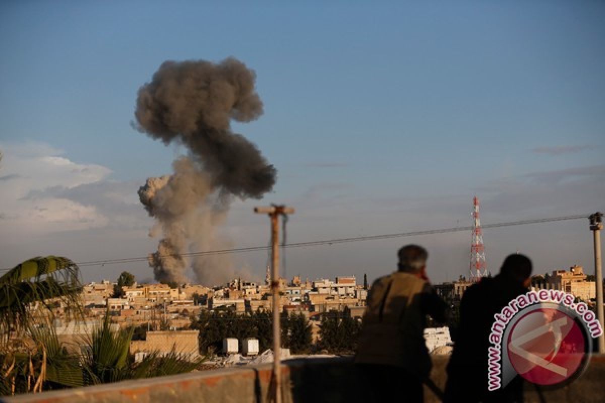 Serangan udara ke kamp pengungsi Suriah tewaskan 28 orang