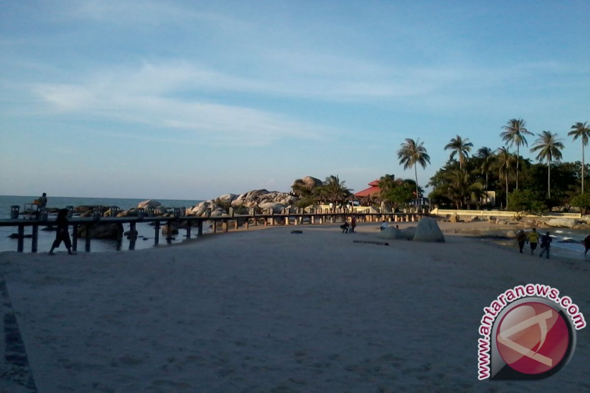 Abrasi pantai Bangka Belitung satu meter per tahun