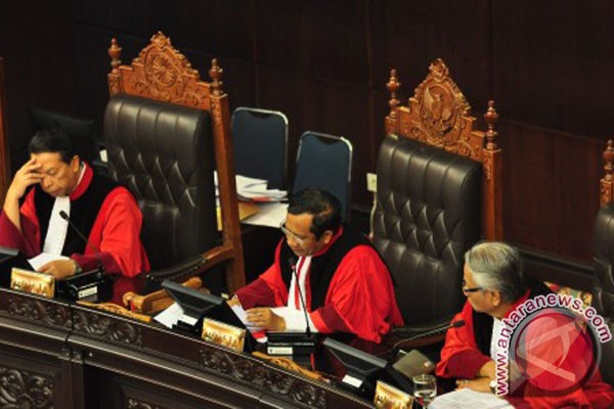 MK tolak pemohonan lima calon gubernur Papua