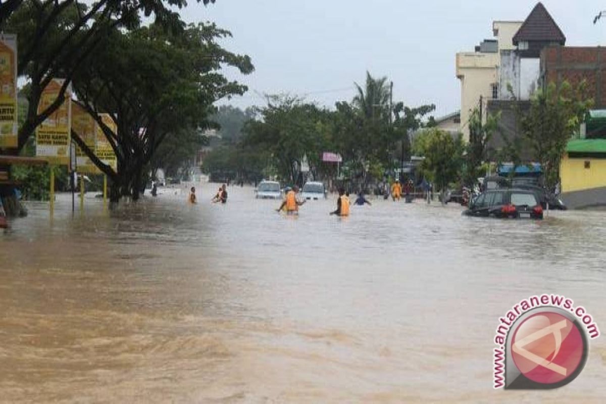 Tumbit Melayu dan Tumbit Dayak Dilanda Banjir 