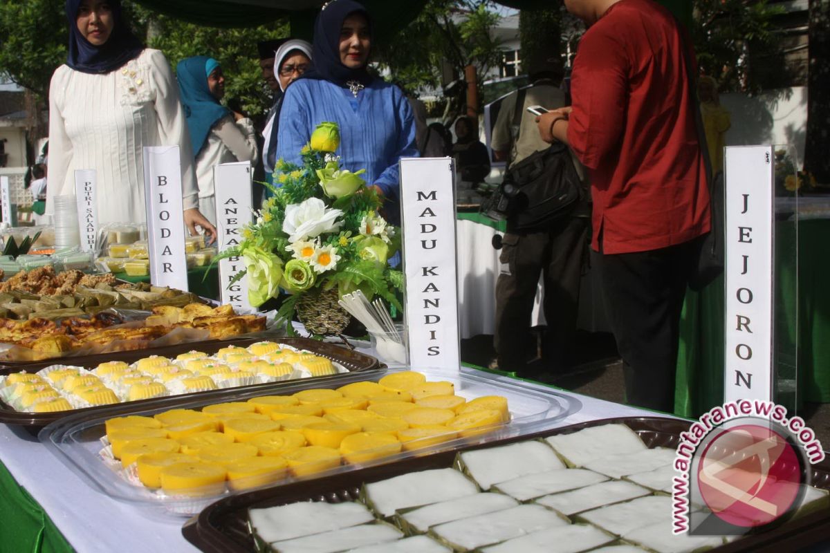 Tim PKK Kota Pontianak Kenalkan Kuliner Tradisional