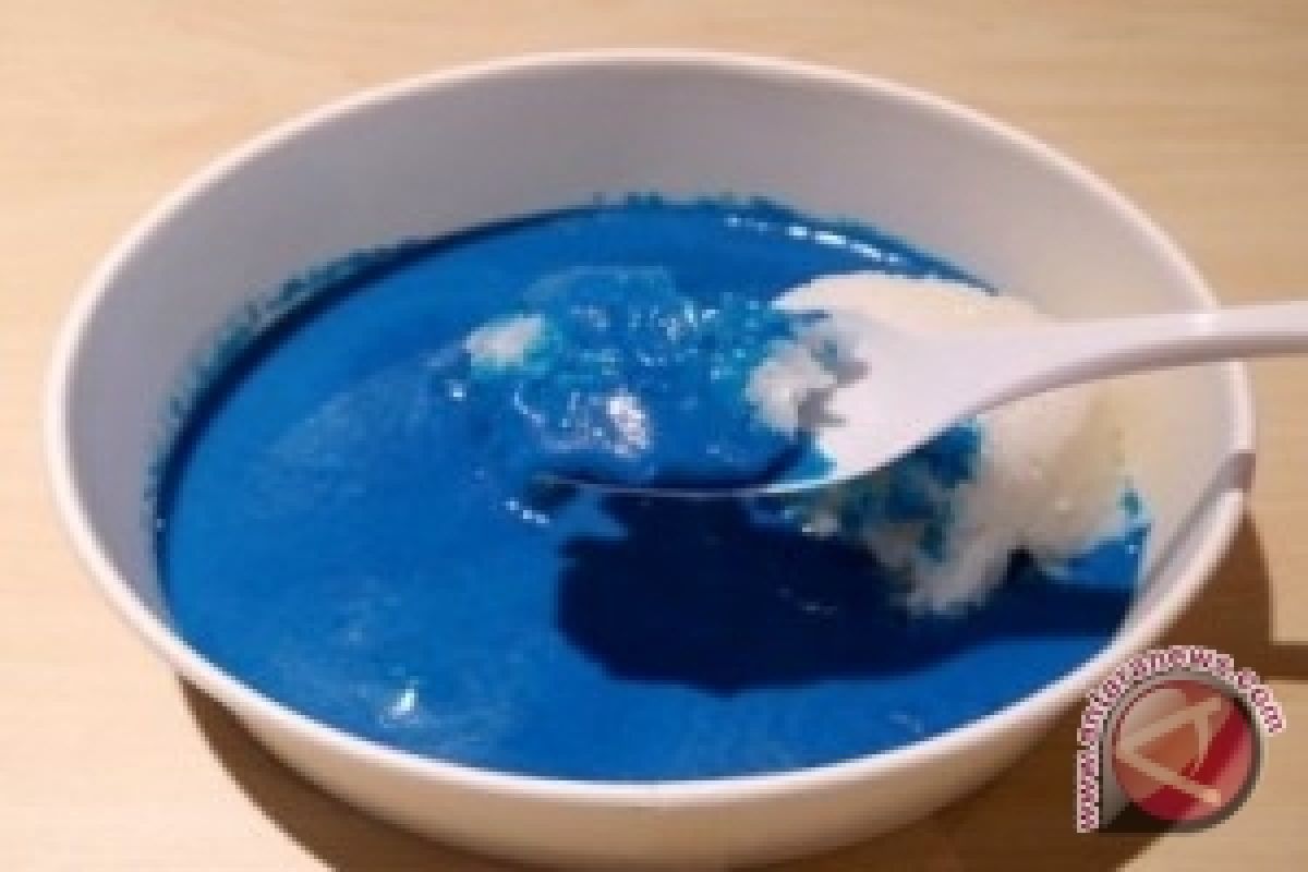 Hmm, Nasi Kare di Jepang Berwarna Biru