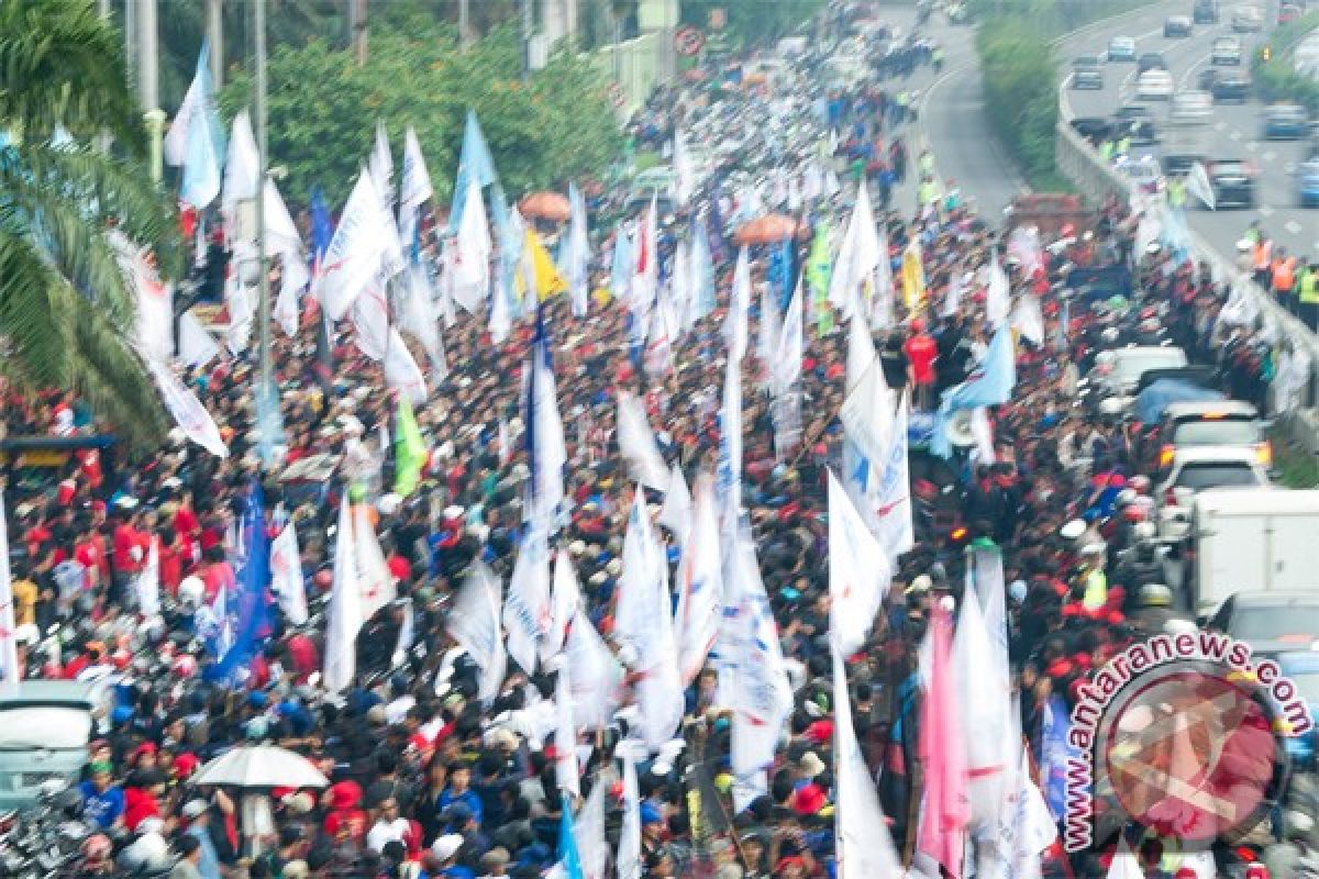 Sulbar aman dari demo buruh