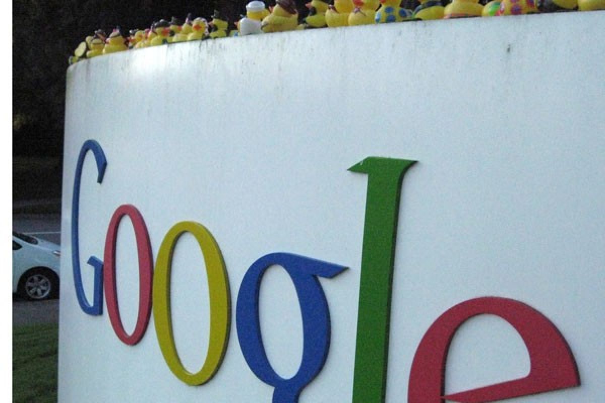 Google kembangkan lensa kontak pintar