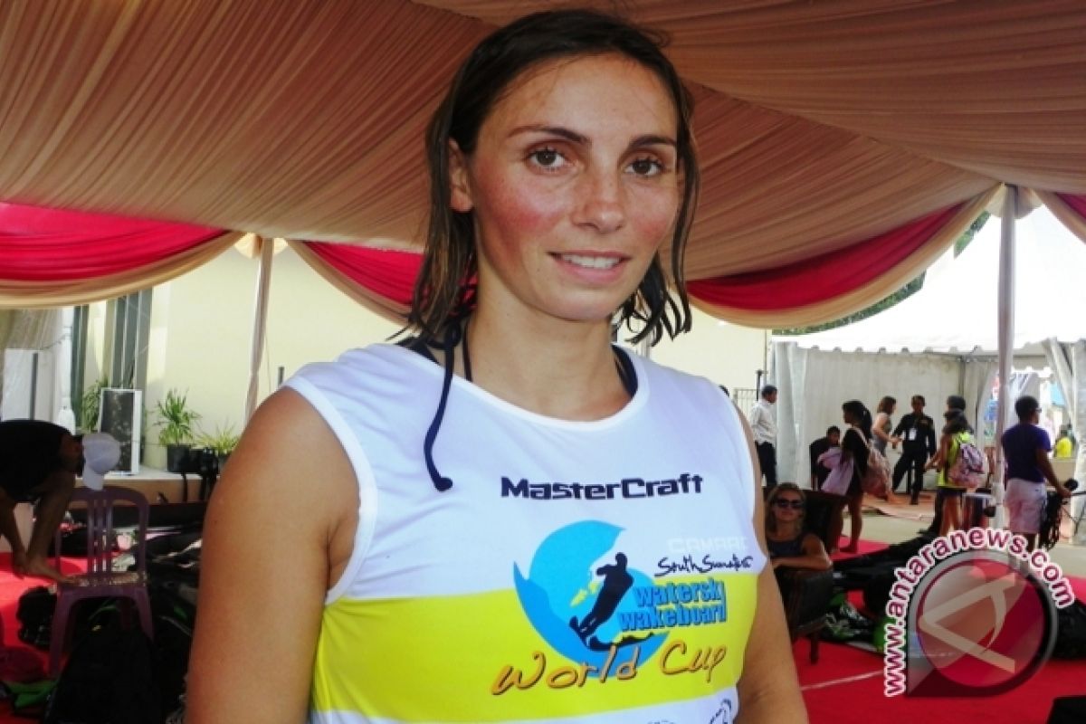 Mathiew Marion juara nomor jumping ski air 