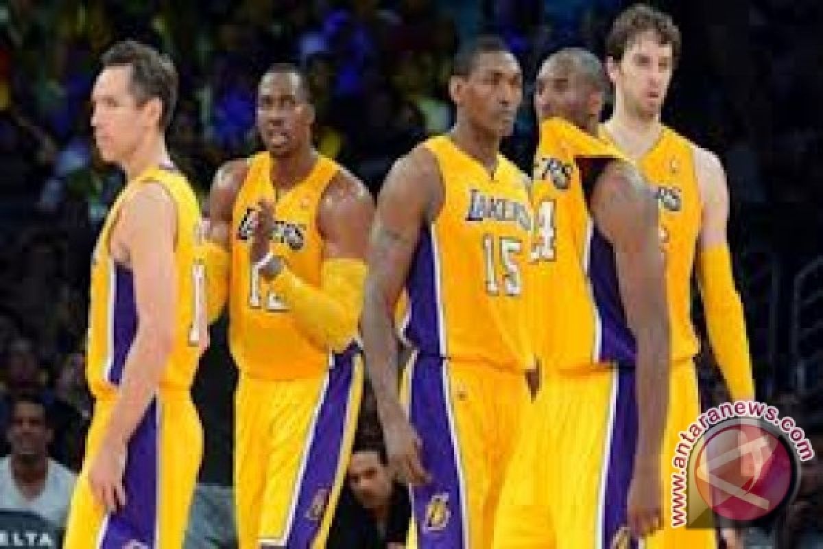  Lakers raih peringkat ke-7 Wilayah Barat