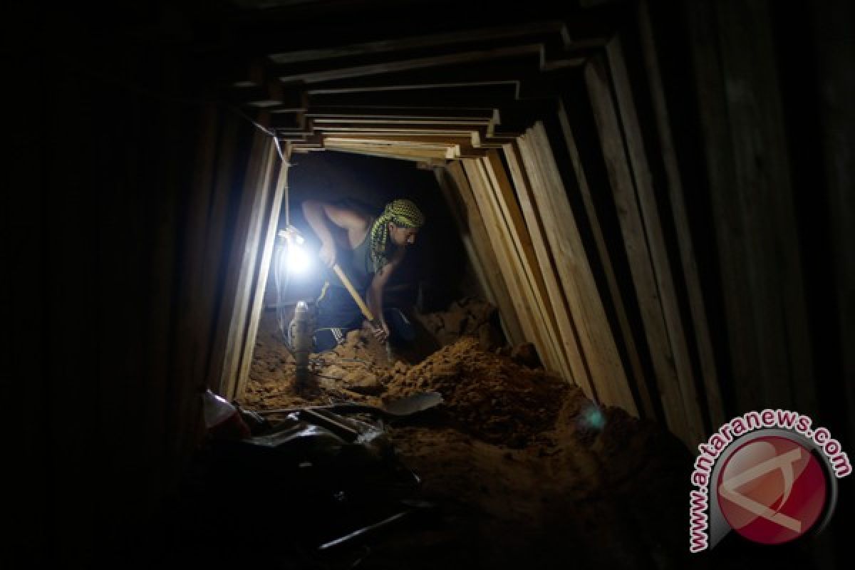 Israel hancurkan satu terowongan dari Gaza
