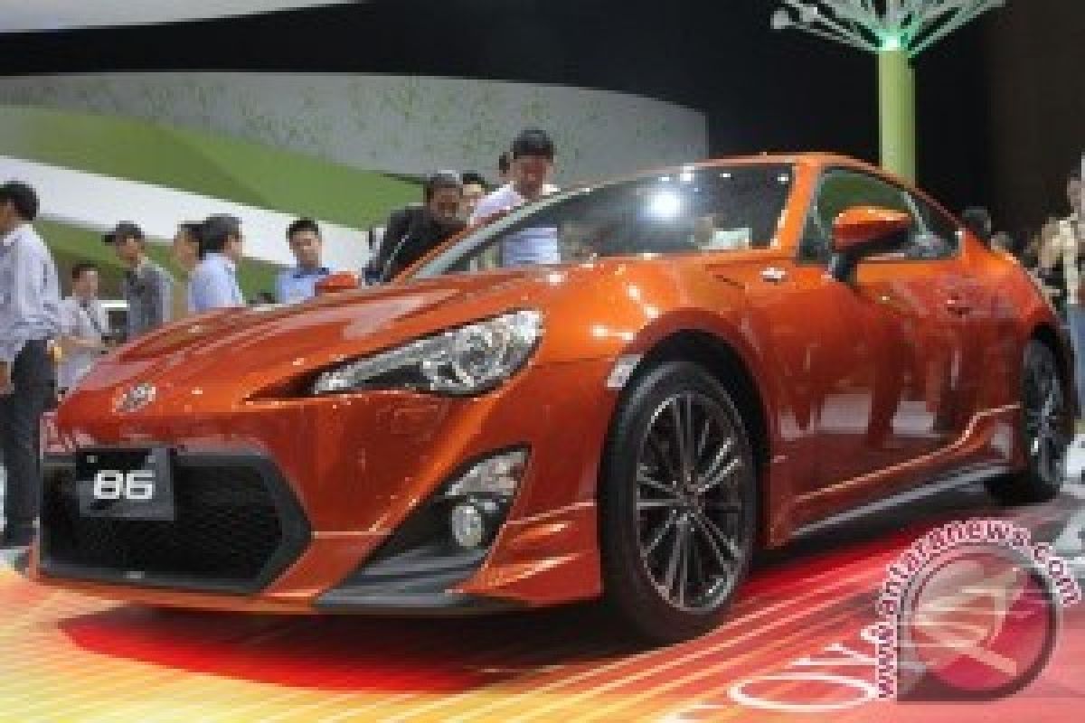 Toyota Pamerkan Mobil Sport GT86 KERS