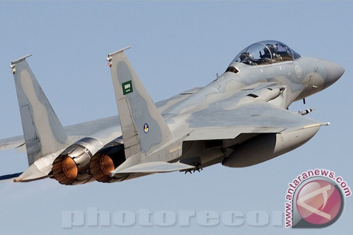 Saudi F-15 jet crashes on training mission, pilot missing