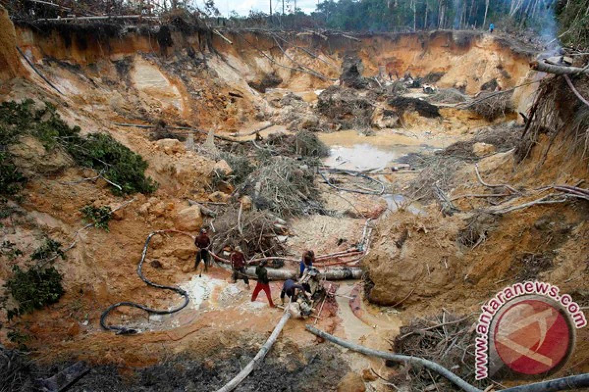 Tambang runtuh di Mozambik, puluhan orang terkubur