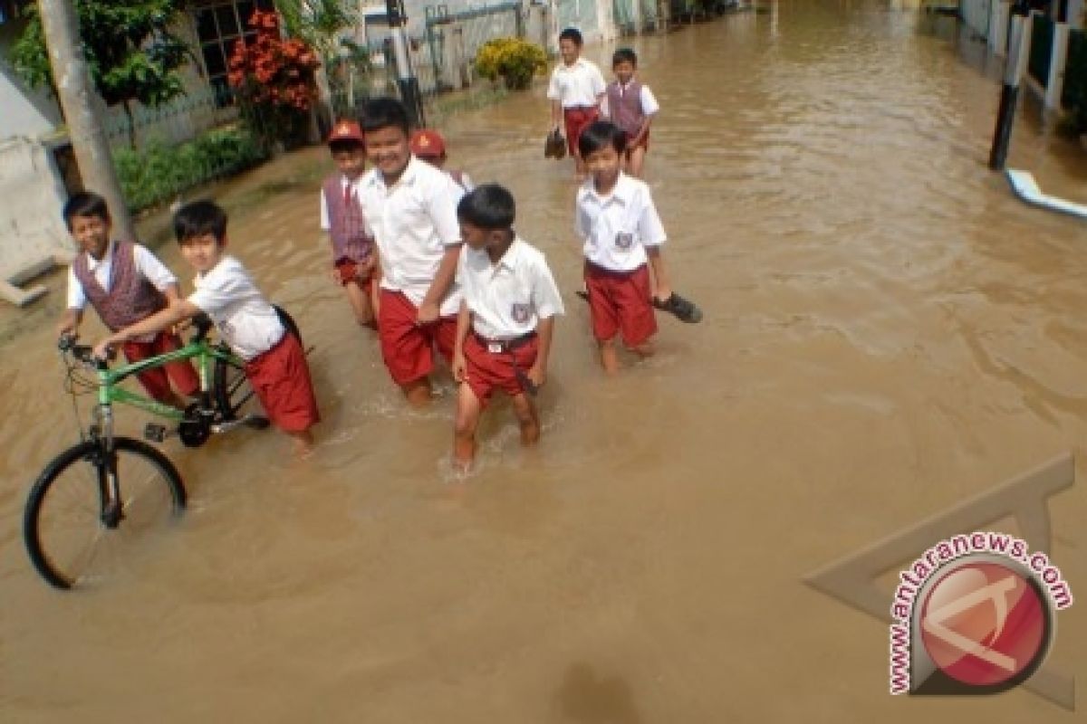 Bupati Barito Utara Minta SKPD Siaga Banjir 