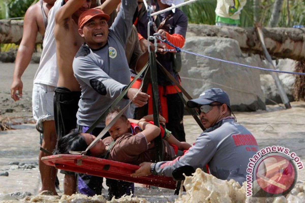 Korban topan di Filipina naik jadi 325 orang 