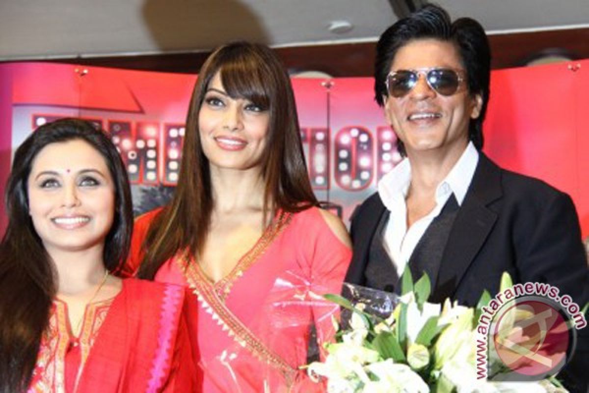 Shahrukh Khan cek "sound', penggemar mengeluh