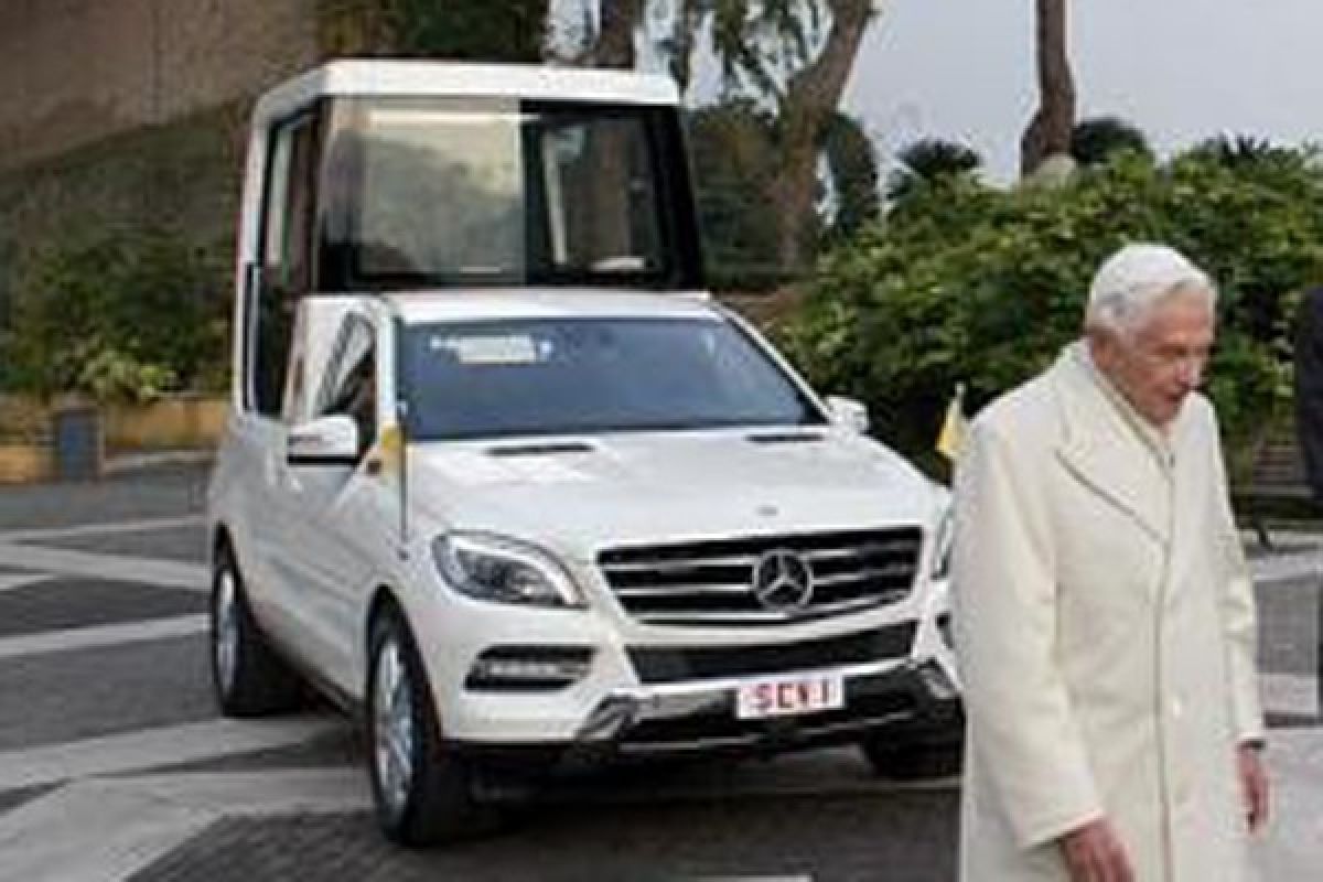 Mercedes masih jadi pilihan untuk Paus Benediktus XVI 
