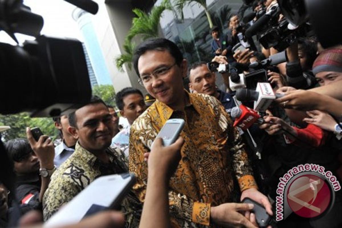 Ahok temani warga buka puasa di Cideng