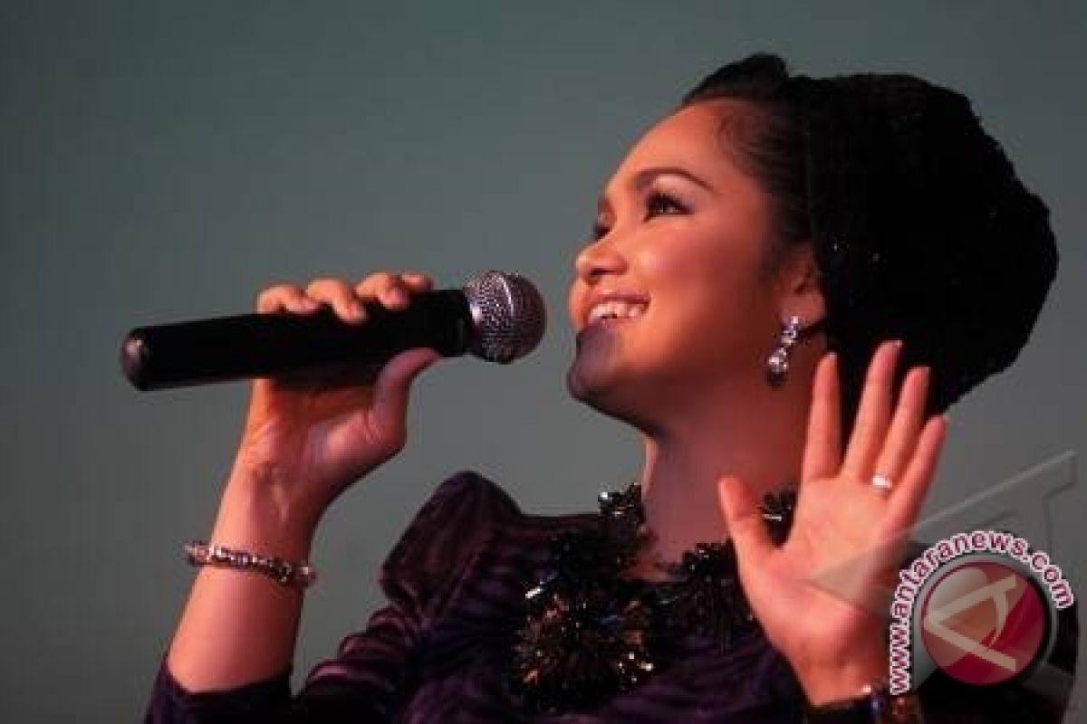 Tiga penyanyi Indonesia ramaikan konser Siti Nurhaliza