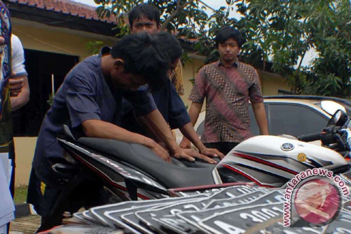 Polisi tembak pencuri motor cabul