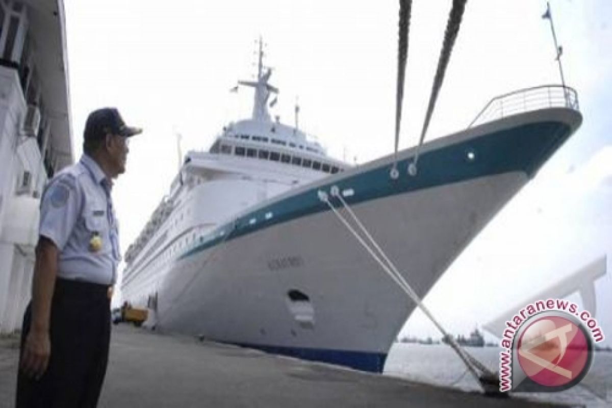 Kapal pesiar "Seabourn Odyssey" singgah di Surabaya