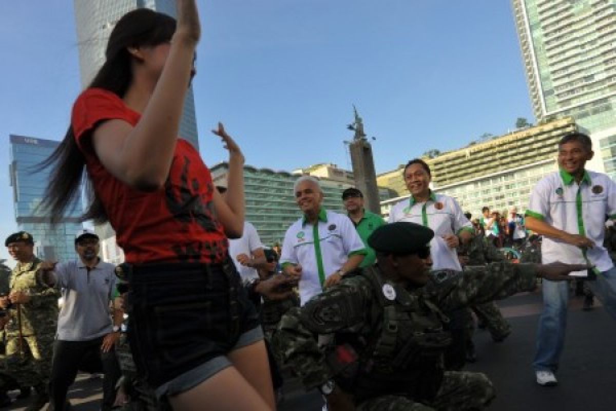 Flashmob ala gangnam style di ultah WWF