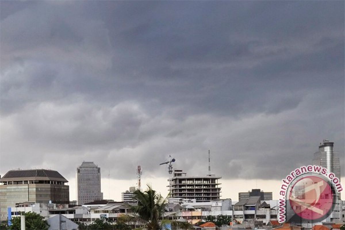 BMKG prakirakan Jabodetabek hujan merata sepanjang hari