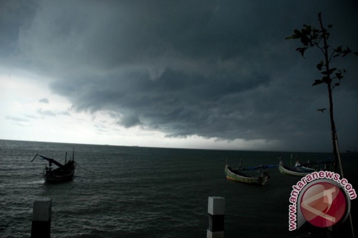 Waspadai angin kencang di Maluku