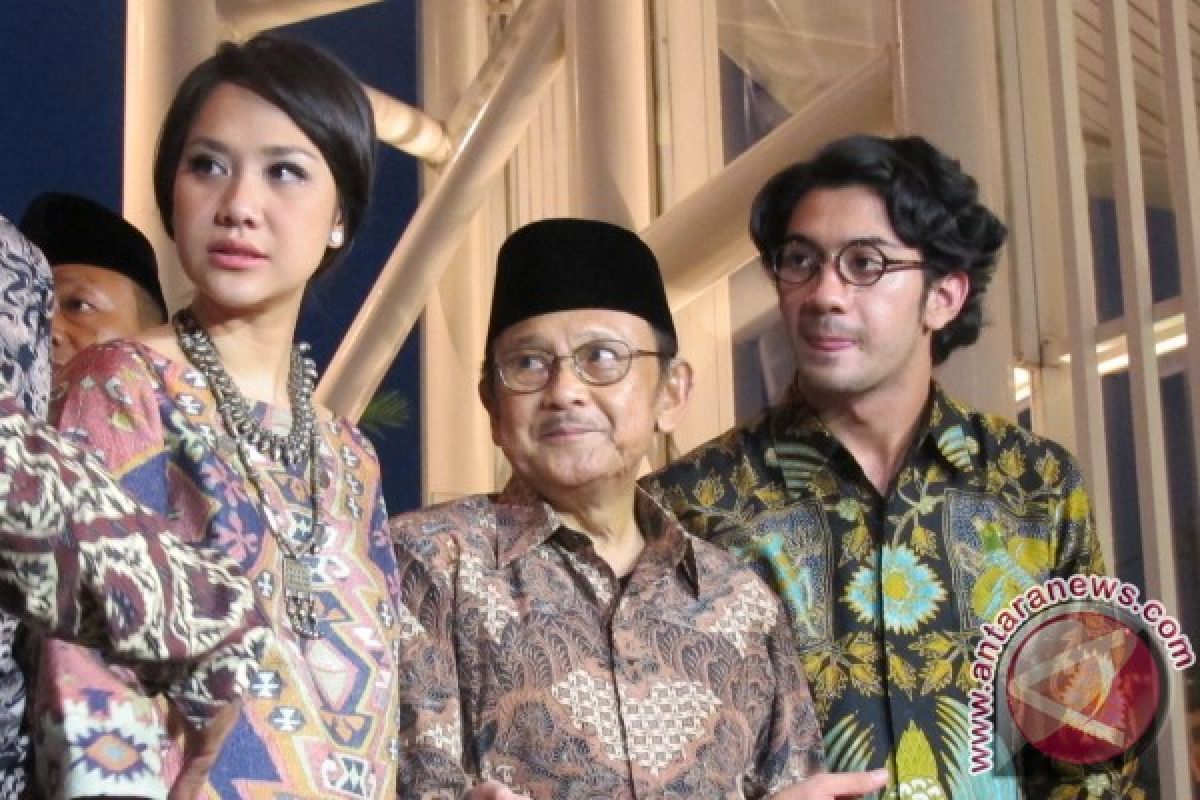 BJ Habibie pilih BCL untuk perankan Ainun